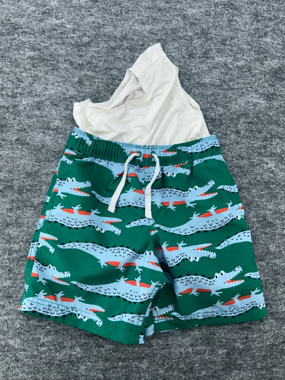 Hanna Andersson Green and Light Blue Alligator Print Swim Trunks Size 5 - Picture 5 of 5